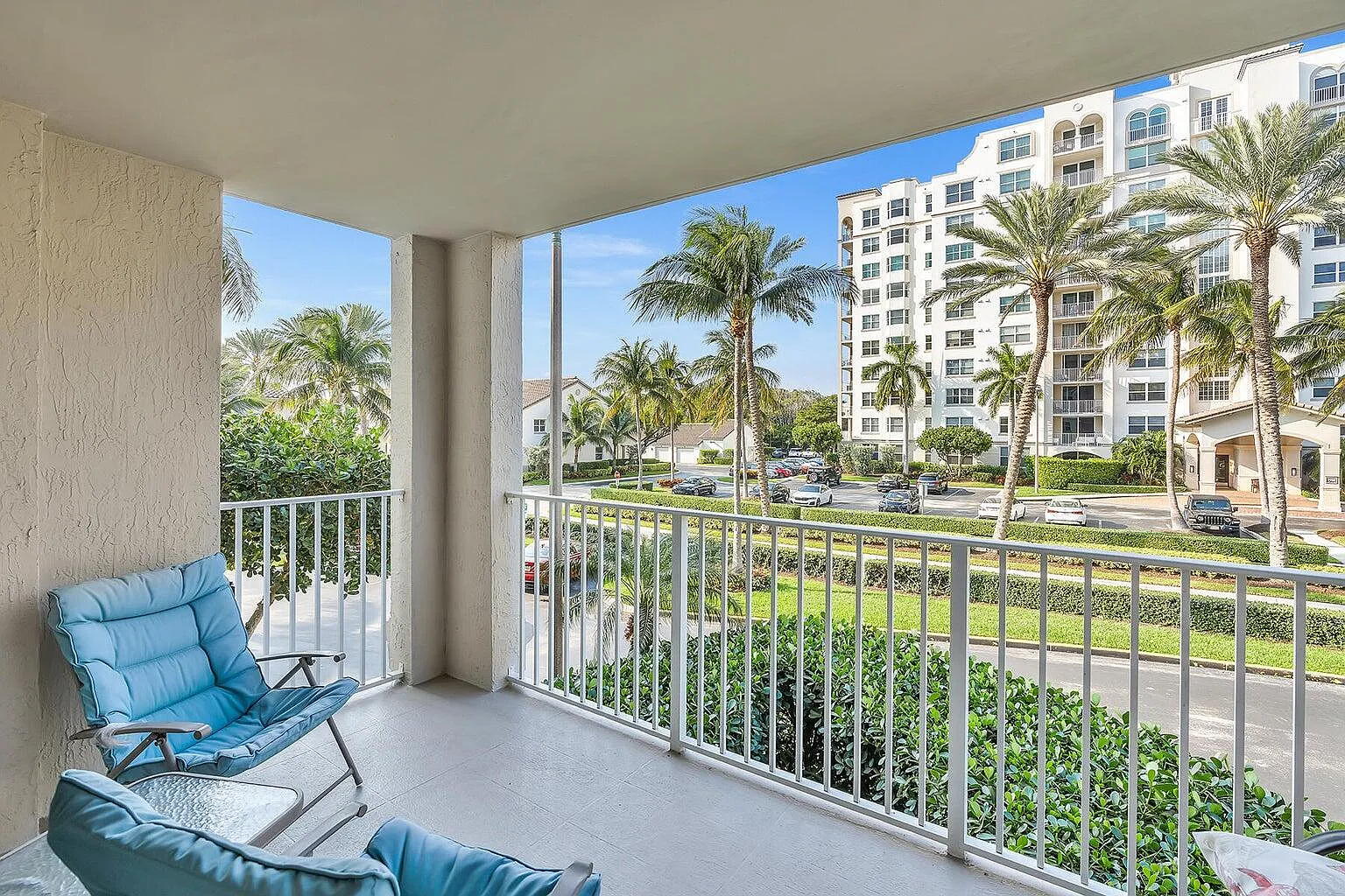 2 bed, 2.0 bath, 1400 sqft, $3,500 — Photo 1