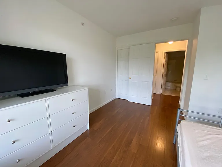 121 Chariot Ct — Photo 8