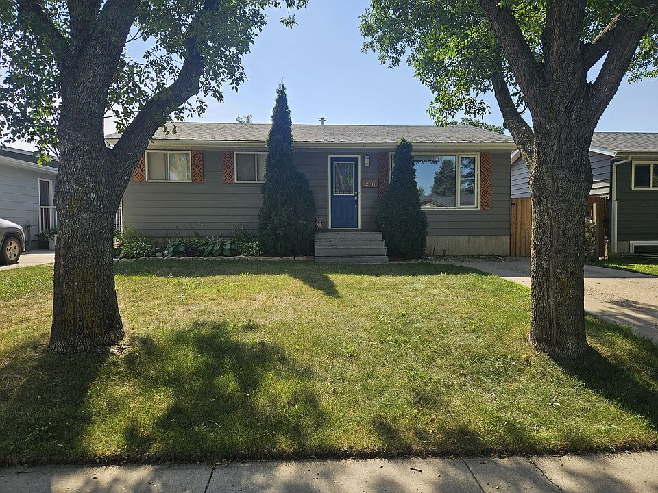 1st image of 230 Brock Cres