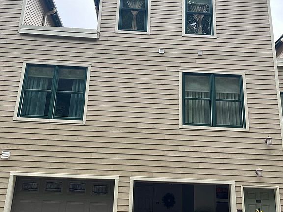 4th image of 219 N Lakeshore Blvd #5