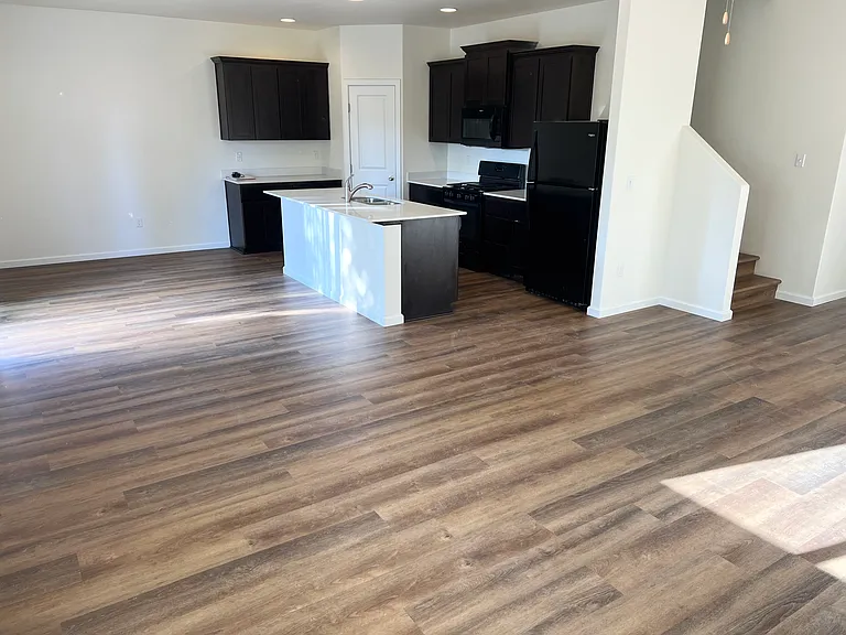 2129 NW Woodland Dr — Photo 12