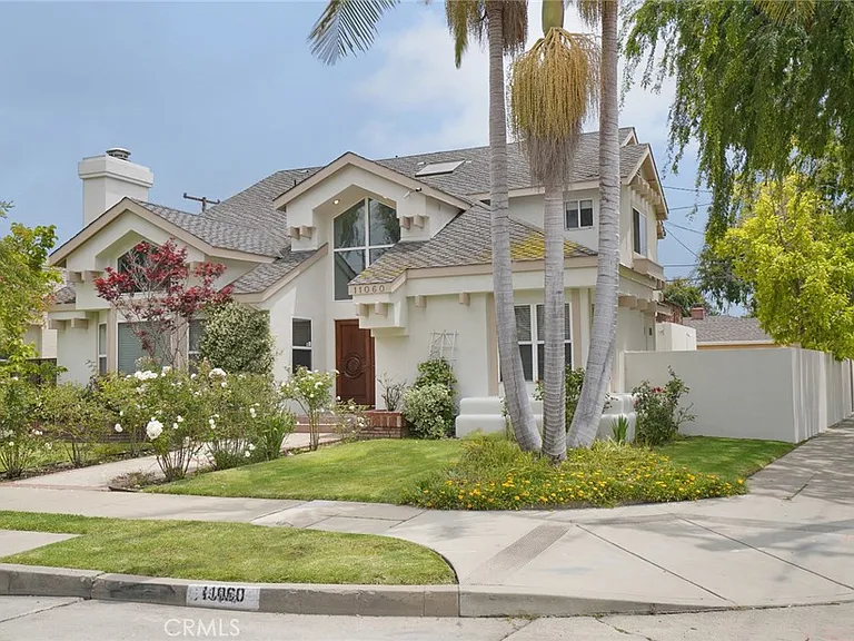 11060 Wagner St — Photo 2