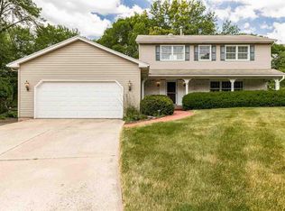 5 Mount Vernon Ct, Iowa City, IA 52245
