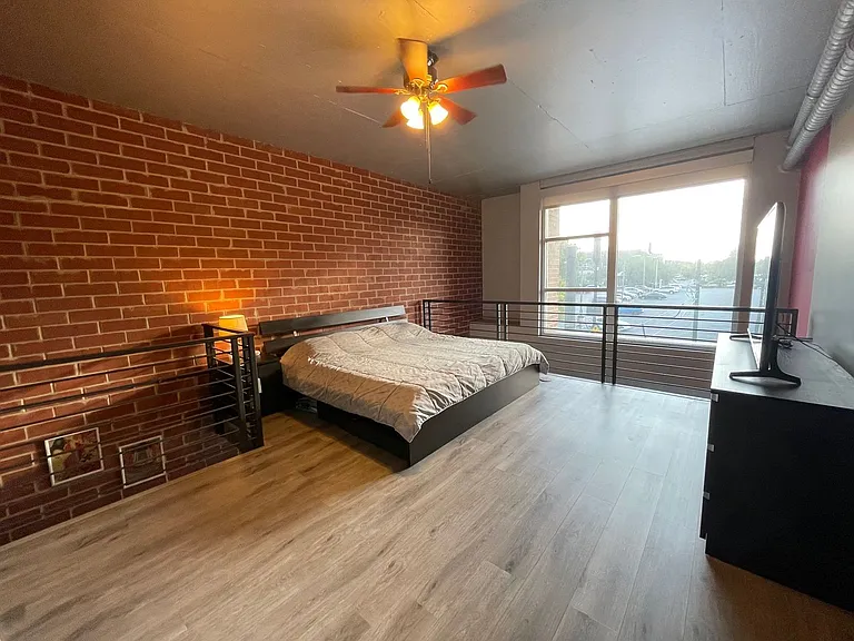 710 W Trade St #312 — Photo 47