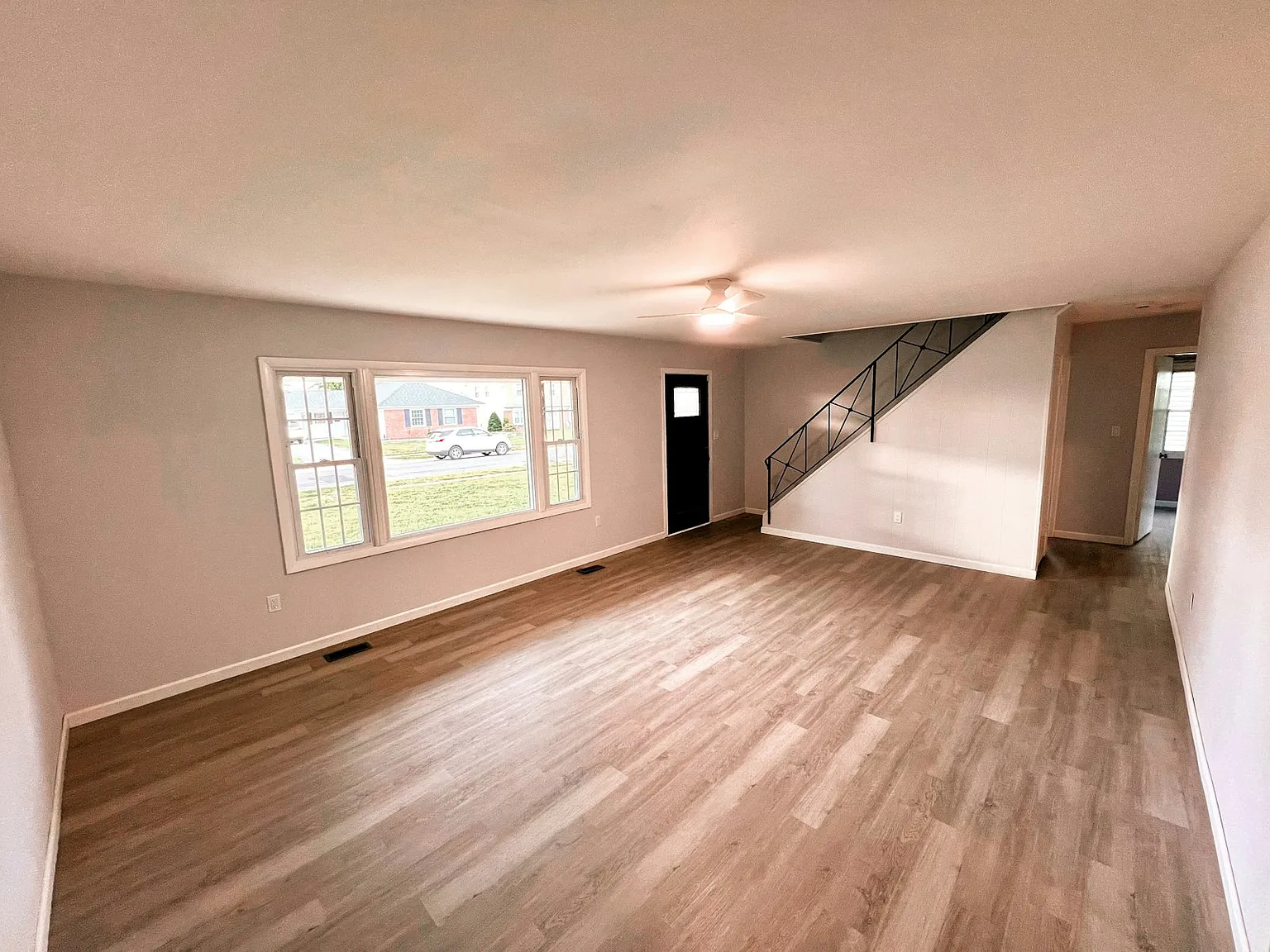8 Marboro Lane — Photo 2