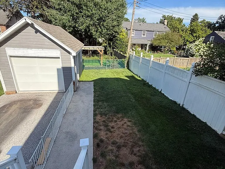 21 N Kershaw St — Photo 18