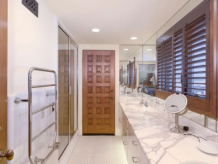 3265 Ocean Dr — Photo 36