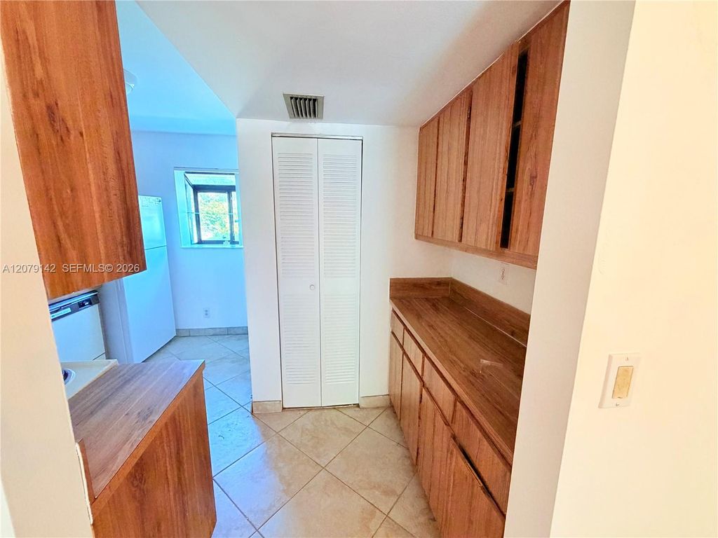 107 Gardens Dr APT 106, photo 6