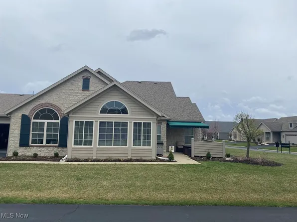 2701 Chateau Dr #A, Port Clinton, OH 43452