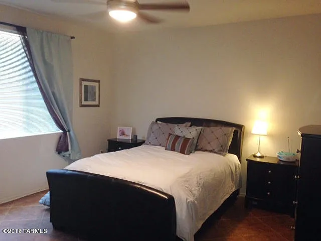12694 N Maize Dr — Photo 4