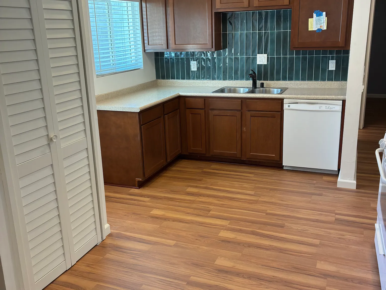 2 bed, 1000 sqft, $2,650 — Photo 3