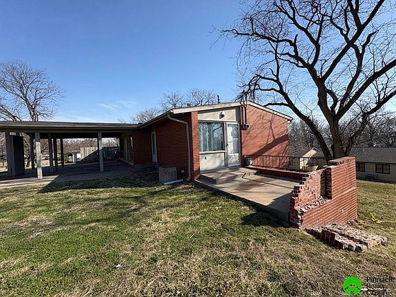 3rd image of 3712-3718 NW 51st St