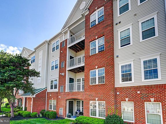 2nd image of 633 Wallingford Rd Unit 204
