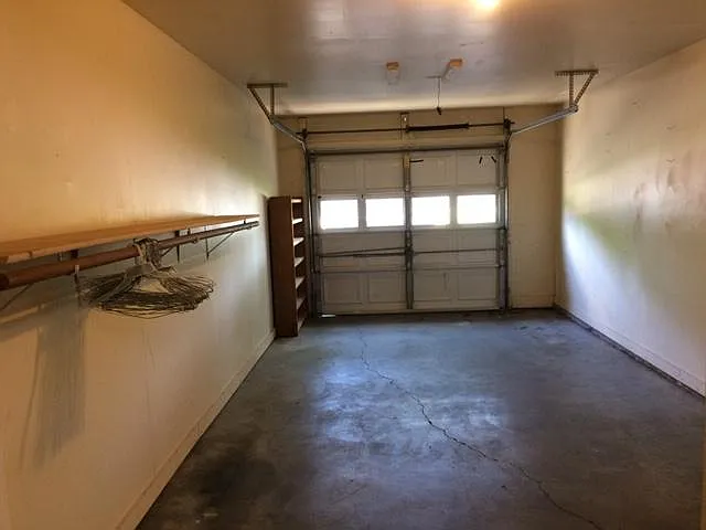 2301 Willow Ln — Photo 10