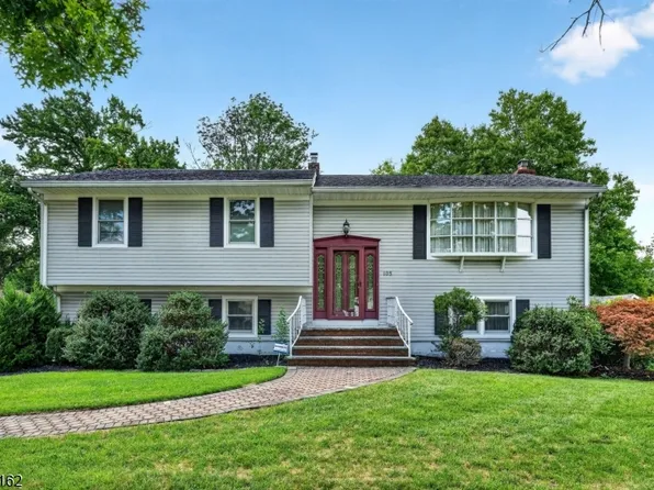 105 VICTORIA DRIVE, Clark Twp., NJ 07066