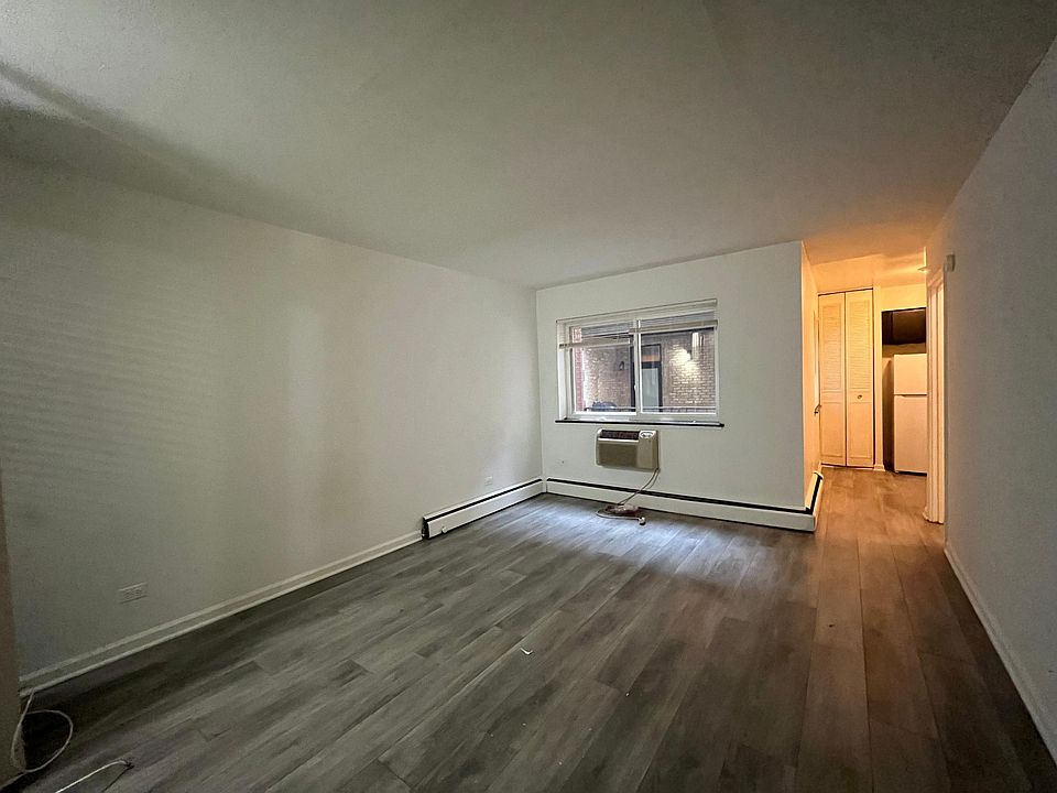 1st image of 736 W Buena Ave APT 506