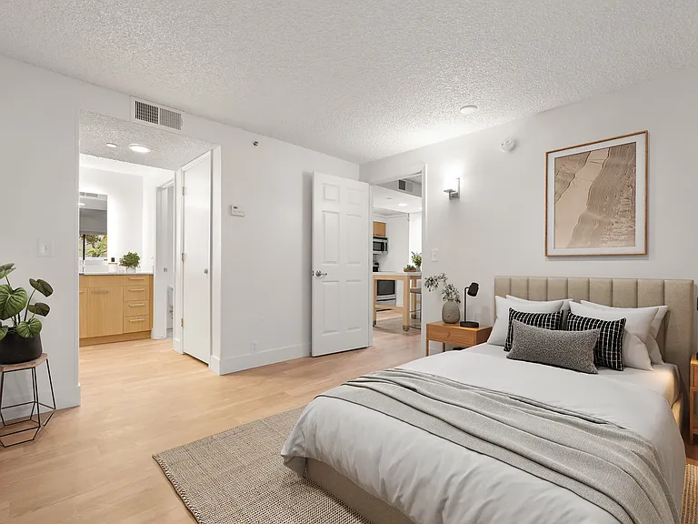 AVIA Lofts on Parkway — Photo 80