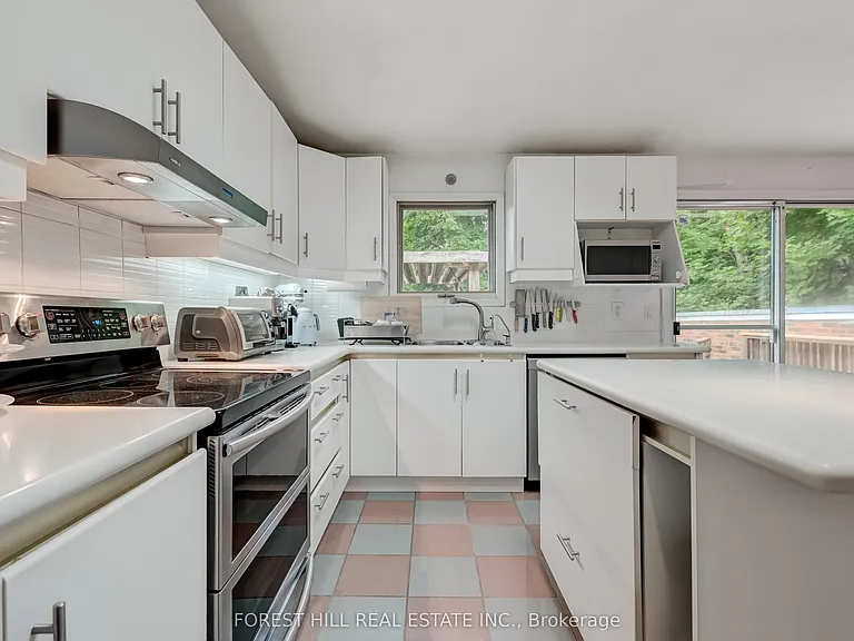 112 Dewbourne Ave — Photo 11