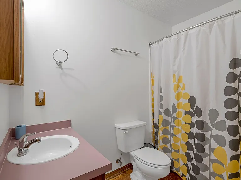 1852 Heartland Dr — Photo 7