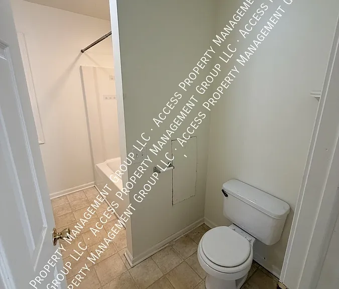 427 Pine Ave NW — Photo 7