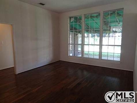 5th image of 4126 Harvestwood Dr