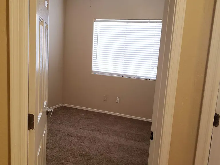 44714 W Alamendras St — Photo 18