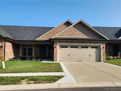 1909 Mystic Falls #226 Circle, Jeffersonville, IN, 47130
