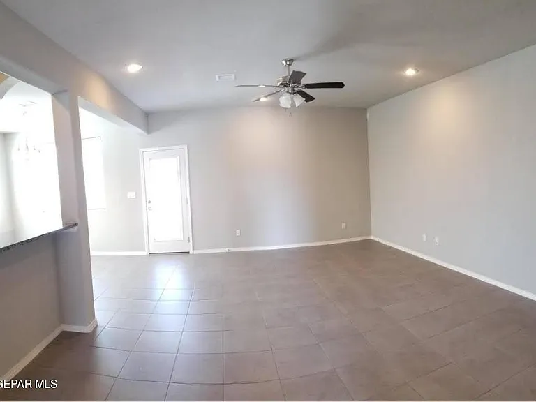 14929 Tim Hardaway Dr — Photo 3