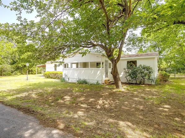 306 W 8th St, Burleson, TX 76058