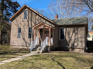 356 3rd St, Manistee, MI 49660