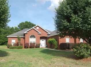 128 Dora Ln, Byron, GA 31008