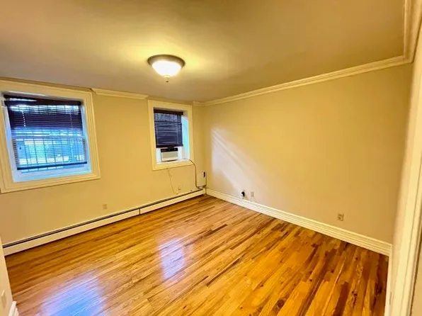 145 Grand Street image 8 of 13