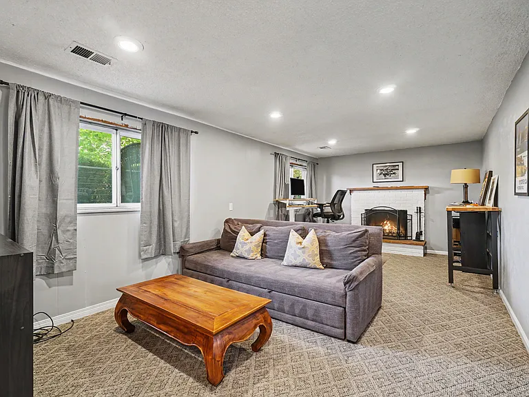 1310 Brookfield Dr — Photo 14