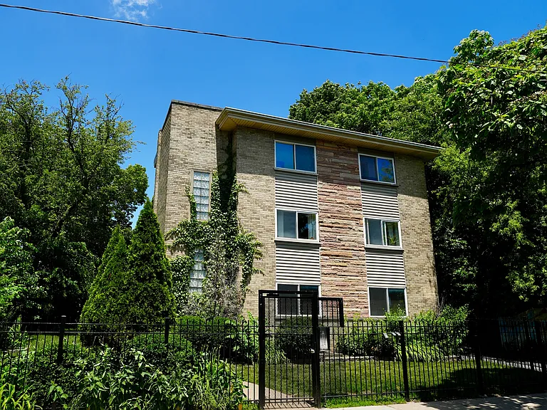 1404 W Estes Ave #2A — Photo 16