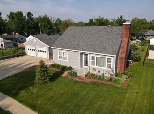 1160 27th St, Marion, IA 52302