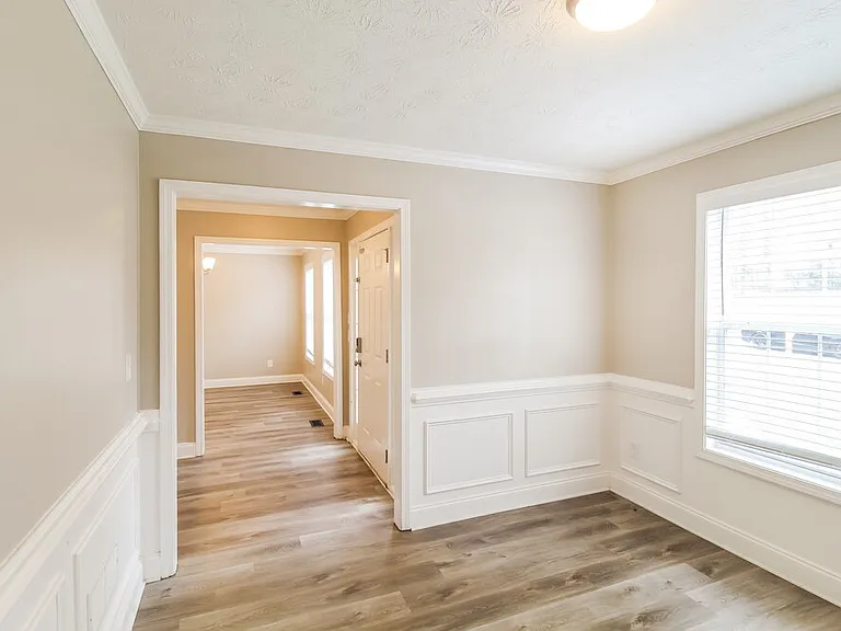110 Rosewood Cir — Photo 12