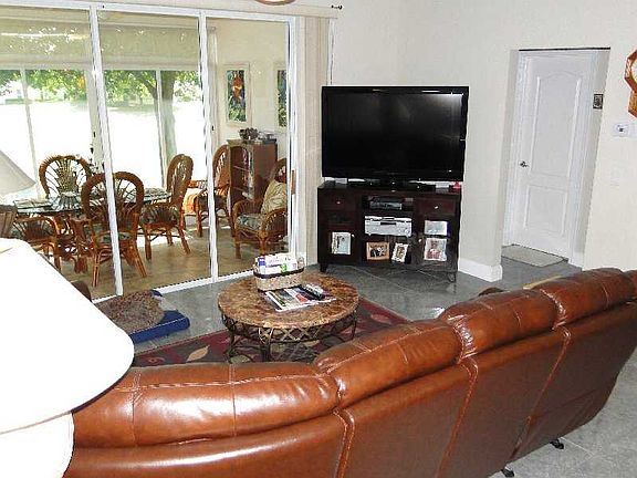 5th image of 4349 Hammersmith Dr