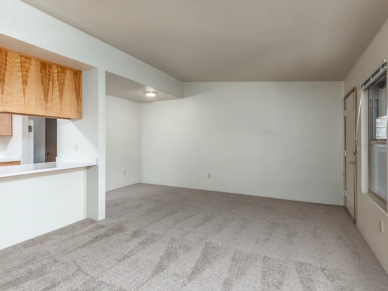 Meadowrock Apartments — Photo 20