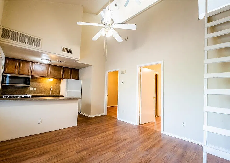 601 Nelray Blvd #5