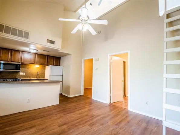 601 Nelray Blvd APT 5, Austin, TX 78751