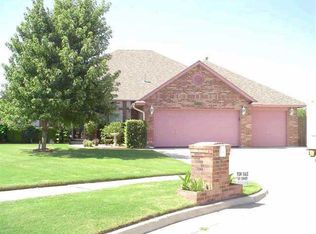 301 Sam Houston Way, Mustang, OK 73064