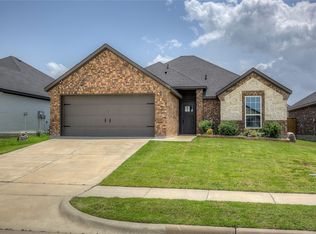 119 Lampassas Dr, Greenville, TX 75402