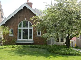 2605 E Beverly Rd, Milwaukee, WI 53211