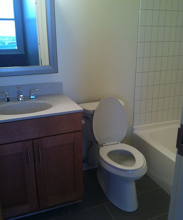 2nd image of 14 Franklin St APT 1203