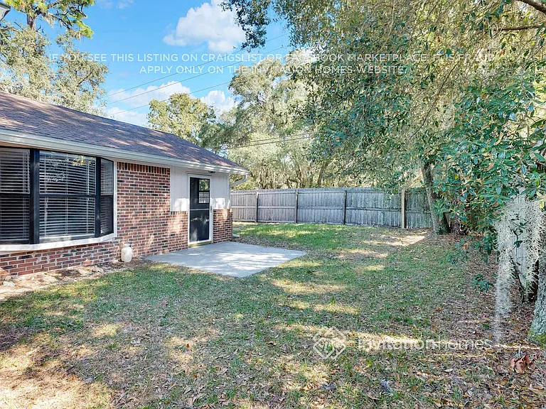 6241 Cranberry Ln E — Photo 23
