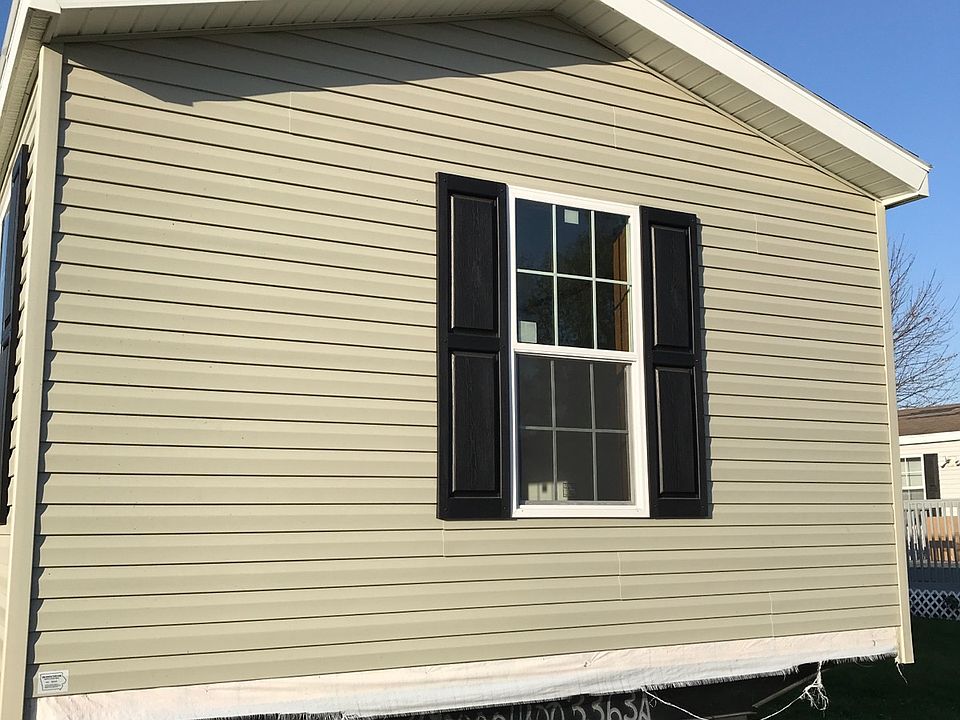 1st image of 228 Golfview Ct #55