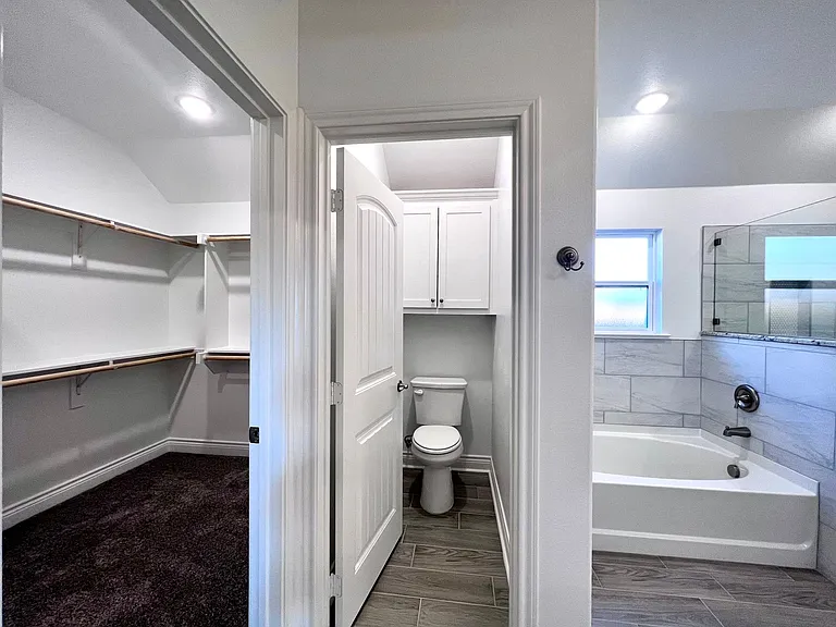 802 Tippit Ln — Photo 14