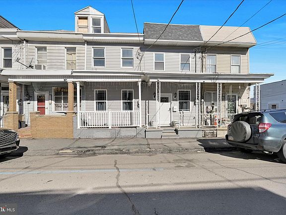 2nd image of 409 W Spruce St