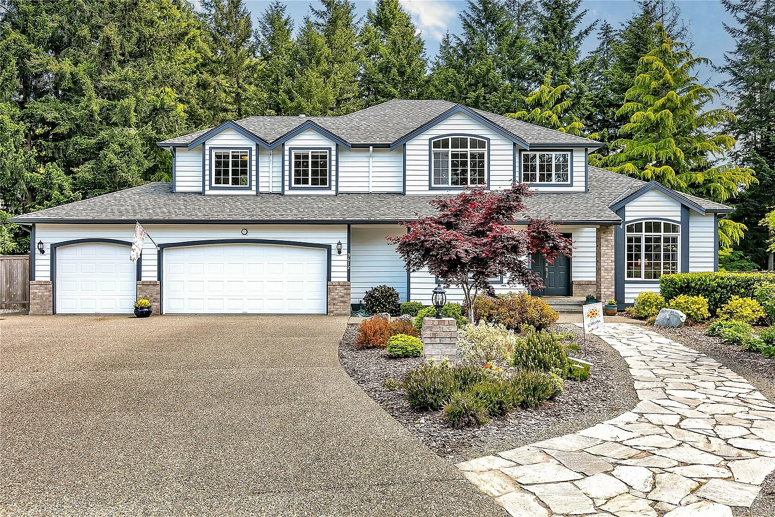 9612 Regency Loop SE photo 1