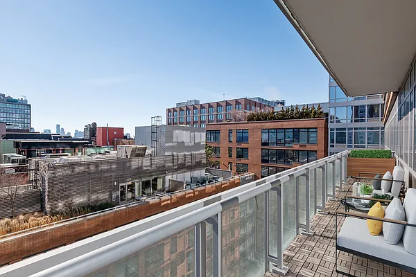 Rented by Compass | media 14